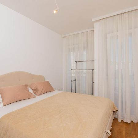 Lux City Apartment With Parking Podgorica Ngoại thất bức ảnh