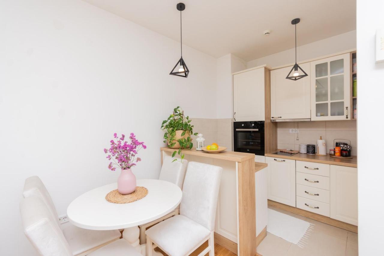 Lux City Apartment With Parking Podgorica Ngoại thất bức ảnh
