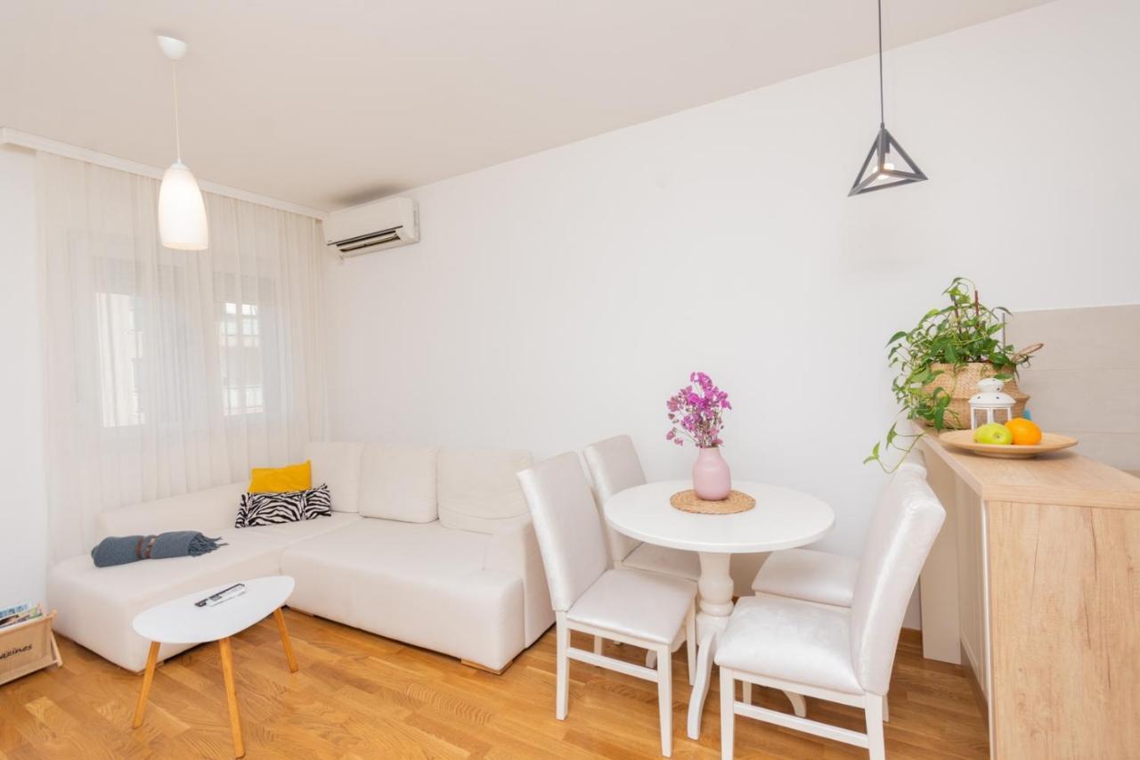 Lux City Apartment With Parking Podgorica Ngoại thất bức ảnh