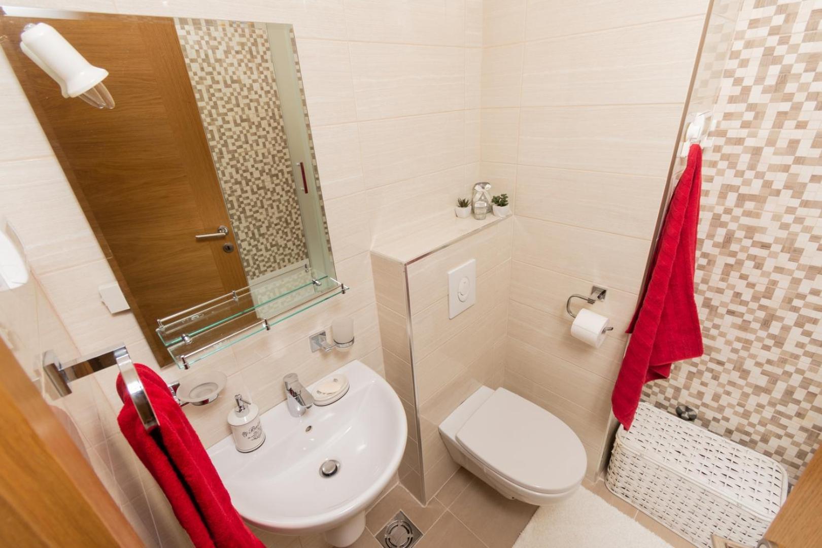 Lux City Apartment With Parking Podgorica Ngoại thất bức ảnh